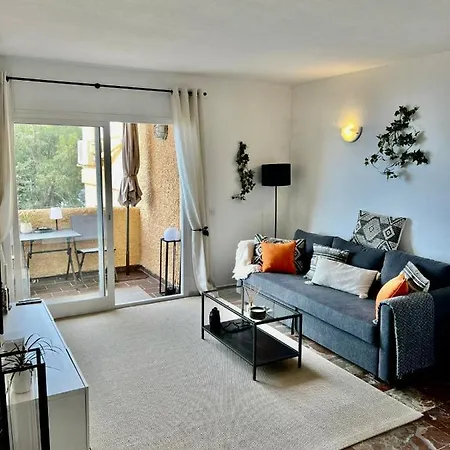 Front In Apartman Estepona